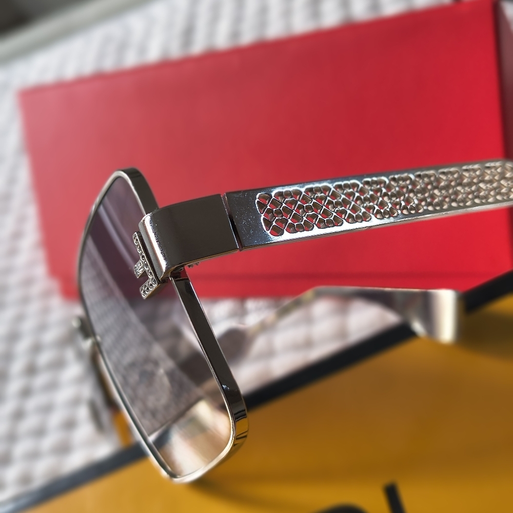 FENDI FIRST Crystal FF Sunglasses - Picture 4 of 6
